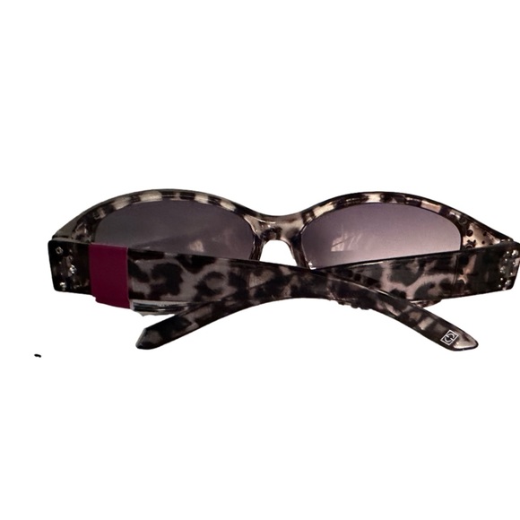 NWT, Foster, Grant, Max Block, Leopard & Crystal sunglasses - Picture 4 of 4